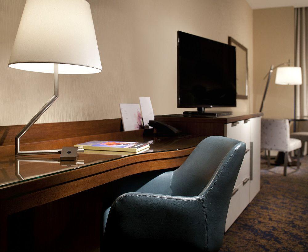 The Westin Dallas Downtown Exterior foto