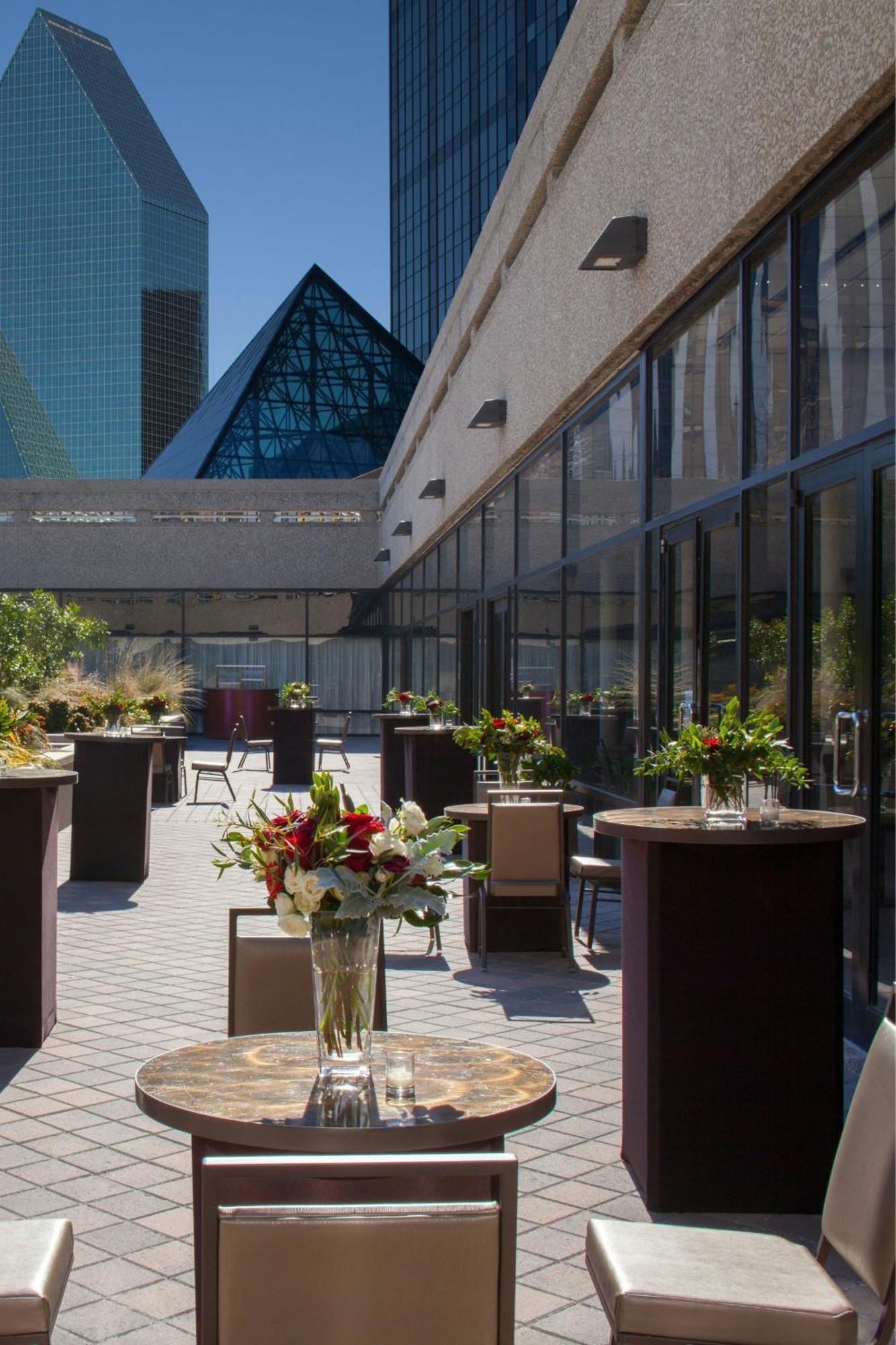 The Westin Dallas Downtown Exterior foto